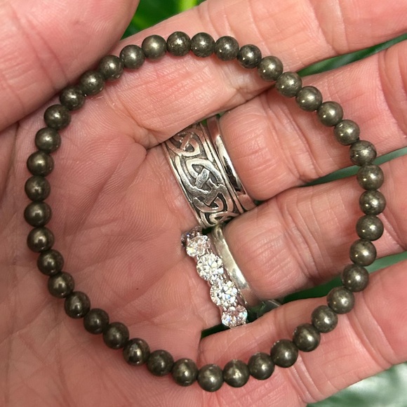 dainty PYRITE wire wrapped crystal pendant & bracelet set - Picture 3 of 6